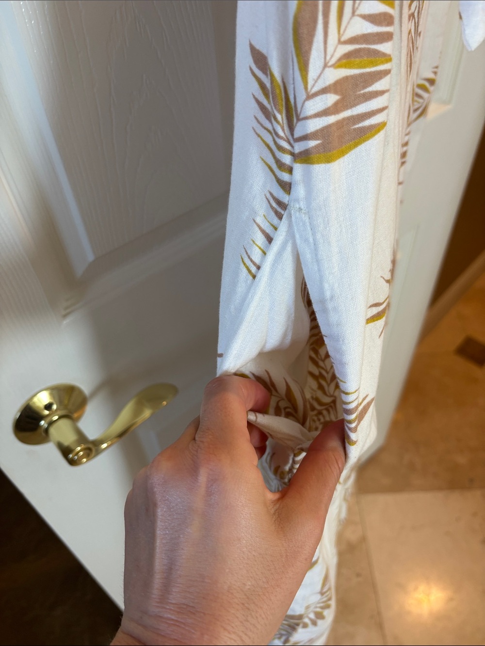 Billabong White Jumpsuit with Tan Palm Print - Picture 7 of 11